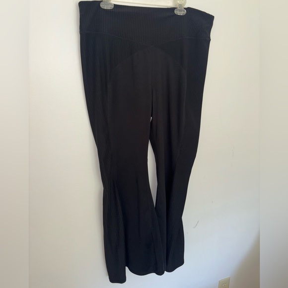 MTA Sport Black Flare Yoga Pant Leggings Size 2X - Picture 2 of 10